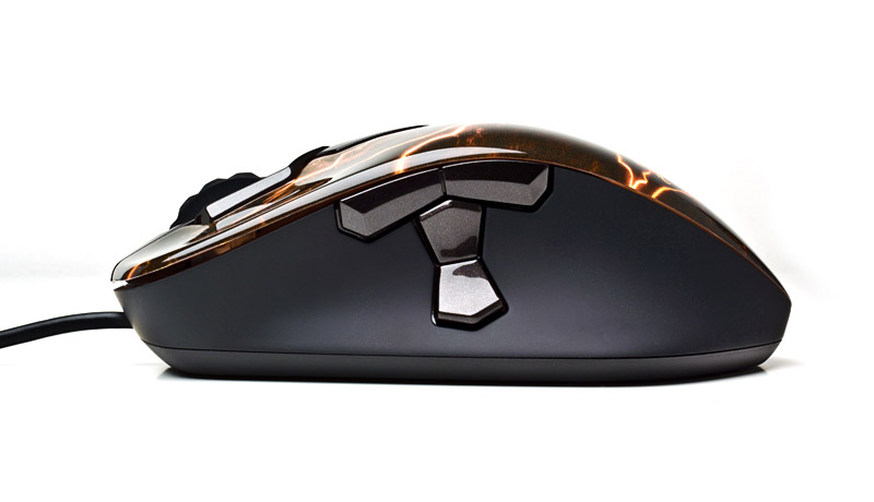 Illustration for article titled The World of Warcraft Gaming Mouse Gets a Legendary Downgrade
